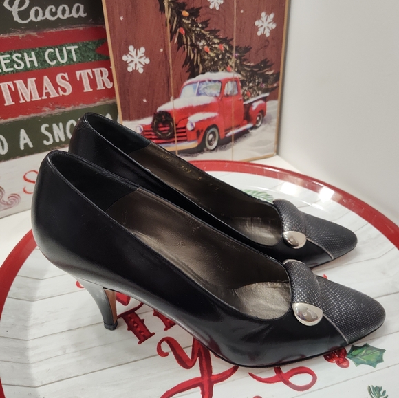 🖤 Vintage 80's Bally Switzerland Lamb Leather Kitten Heel Pumps, Black, 7N - Picture 16 of 16